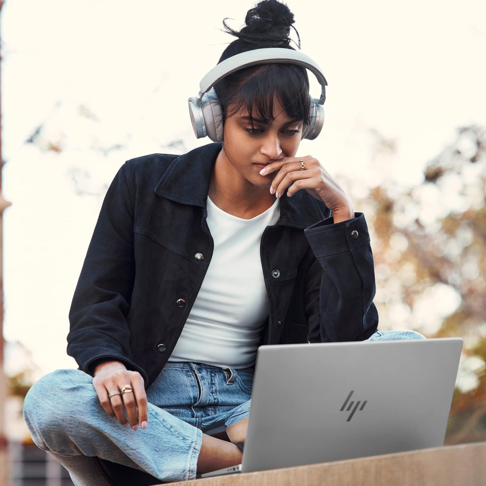 HP  Pavilion  14" 2880 x 1800 90Hz OLED | Intel Core i7-1355U 10-Core 16GB DDR4 | 1TB SSD | Windows 11 Pro | Wi-Fi 6E - Backlit KB - 5MP Camera - Silver