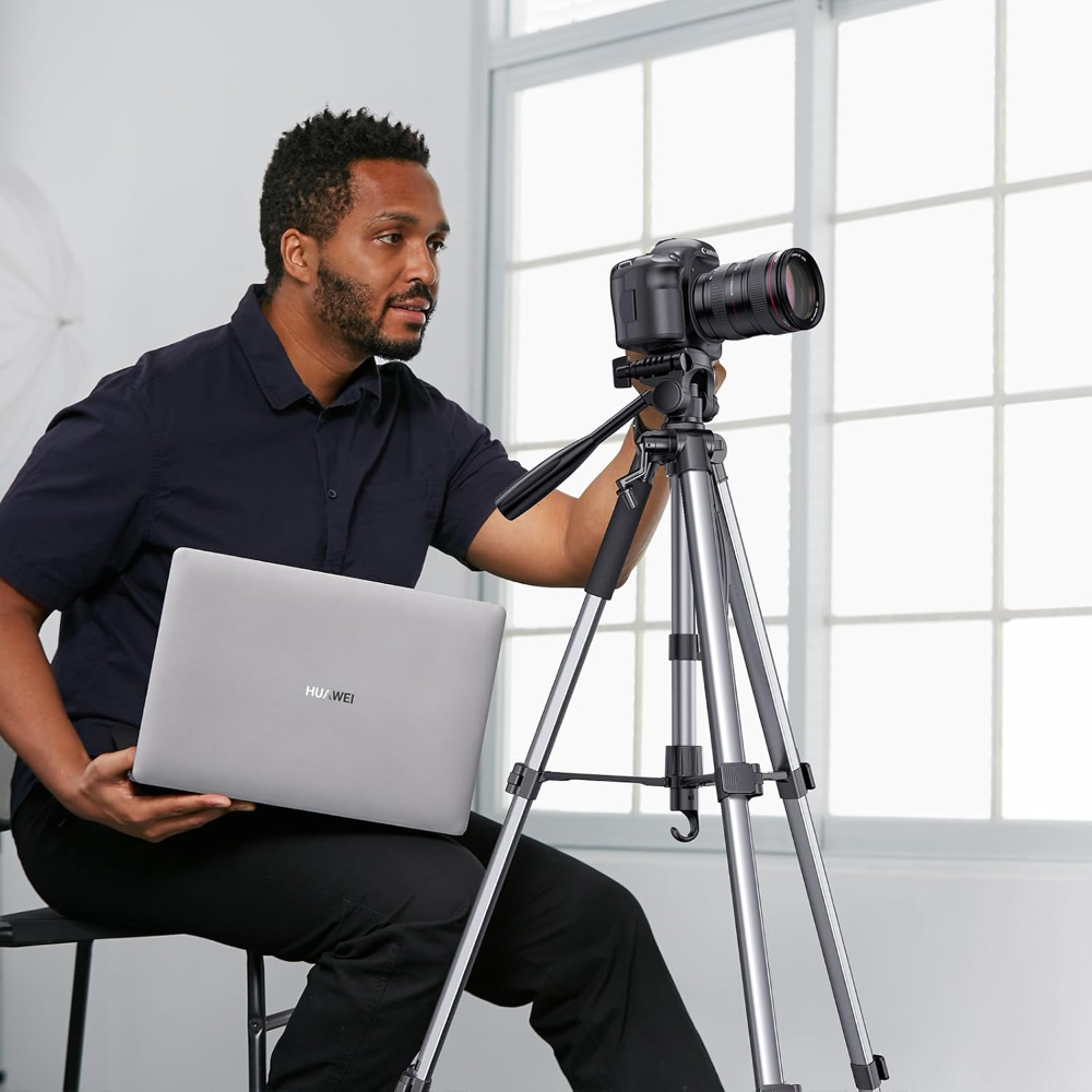 UGREEN Camera Tripod Stand 69''/175cm Heavy Duty Stand Adjustable Professional Tripod Holder