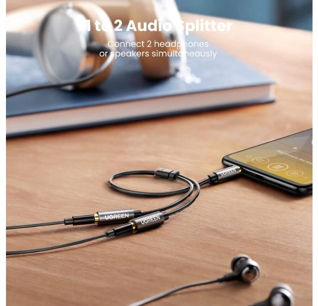 UGREEN 3.5mm Male to 2 Female Audio Cable 20cm (Black)